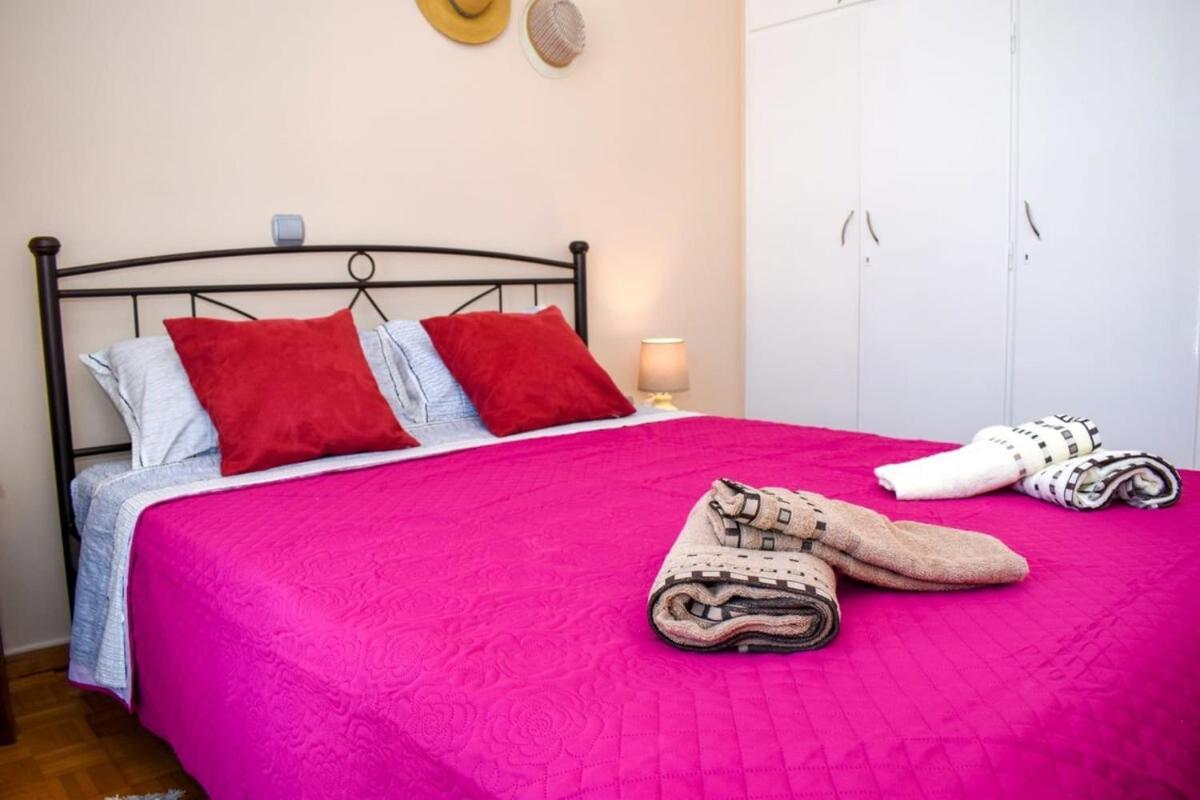 Cozy Flat On The Main Square, 10Min To The Sea Villa Kalamata Exterior photo