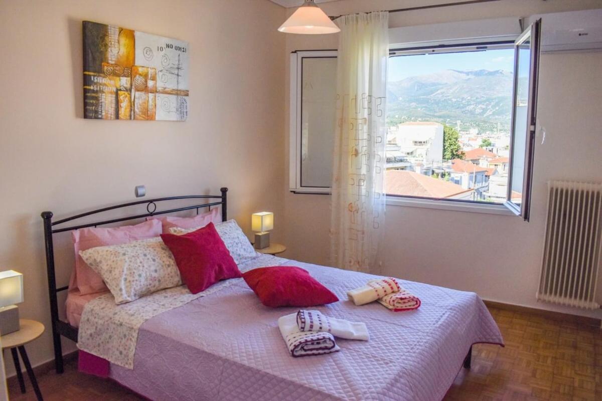 Cozy Flat On The Main Square, 10Min To The Sea Villa Kalamata Exterior photo